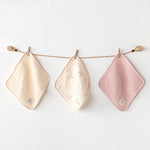 Pretty Flower 3 pieces set Washcloths